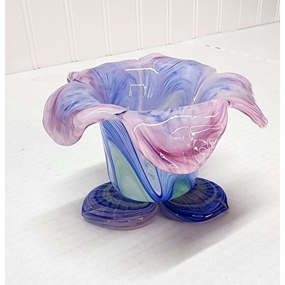 Handblown Glass Small Flower Vase With Multicolor Swirls & Petal-Shaped Rim - Picture 3 of 13